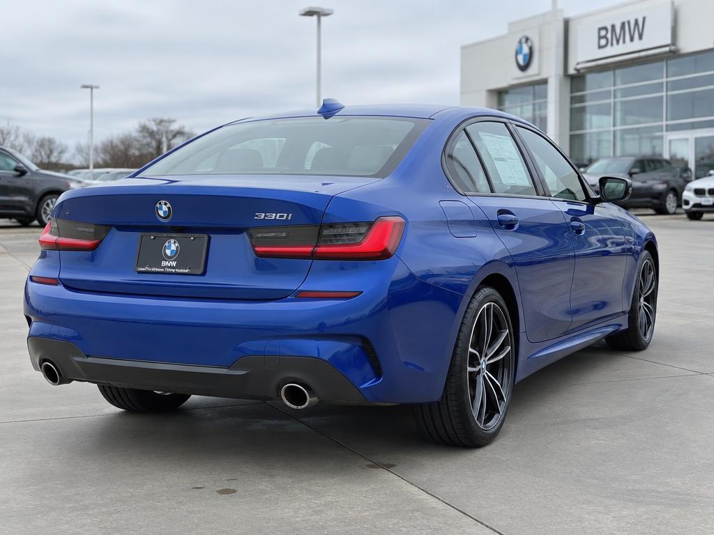 2021 BMW 3 Series photo 2