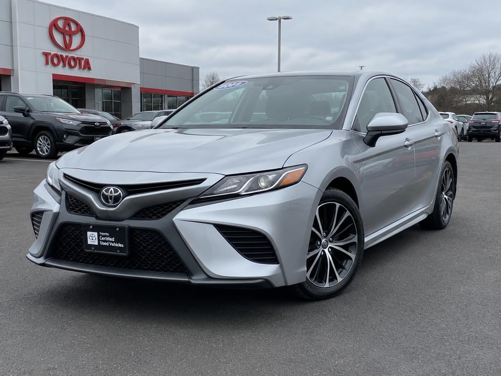 2021 Camry SE in Silver